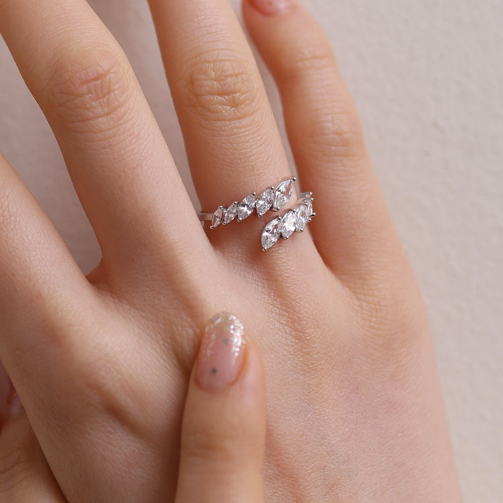 Wing crown ring